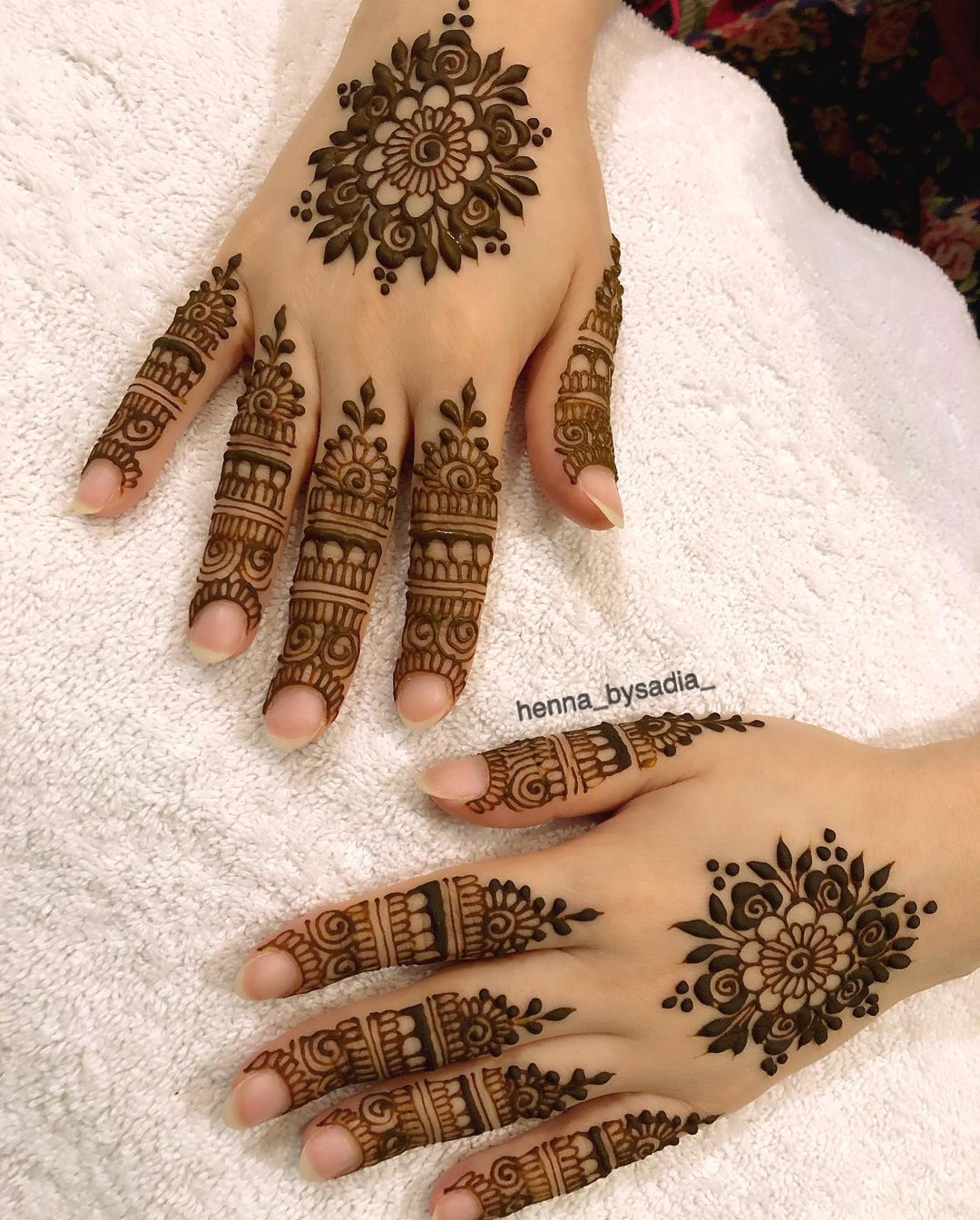 اجمل نقوش الحناء السعودية للعروس من تنفيذ Henna By Sadia