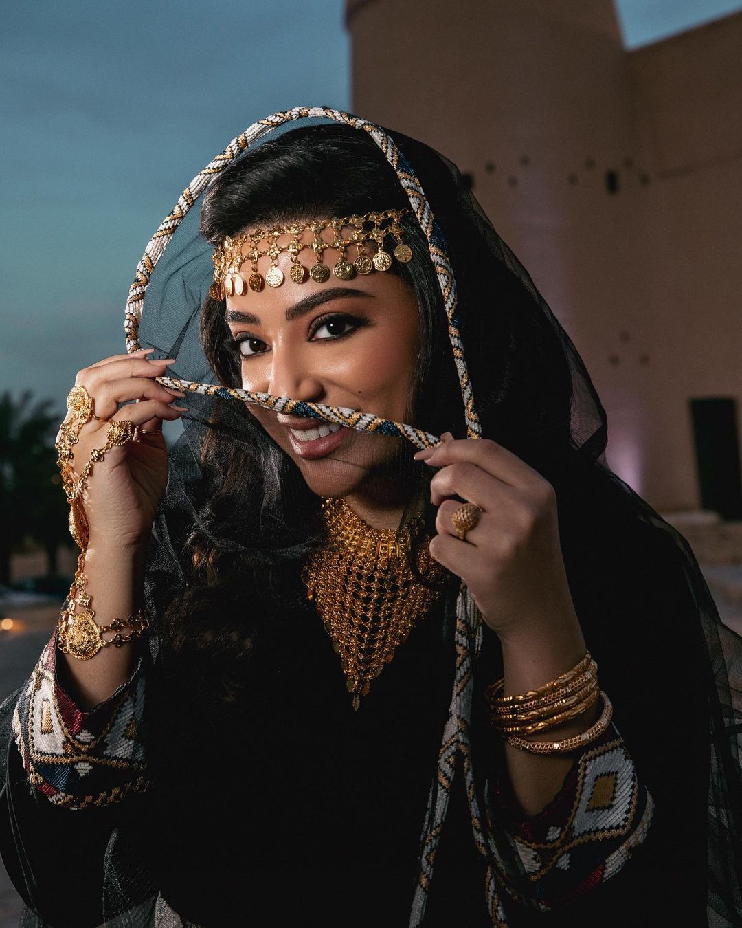 الفنانة خيرية ابو لين