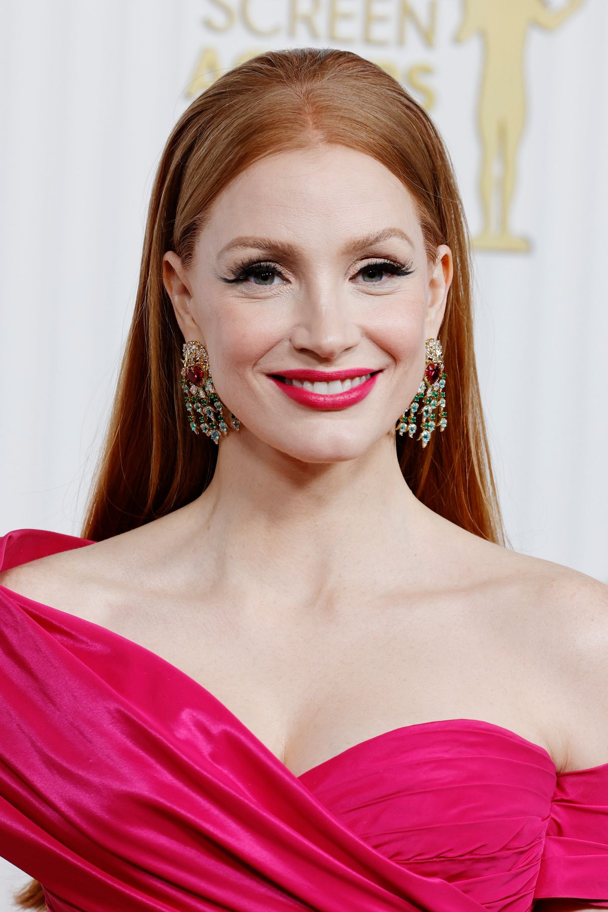 اطلالة Jessica Chastain بخطوط الآيلاينر السائلة