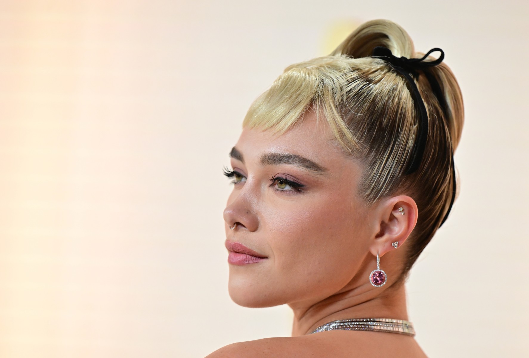 اطلالة Florence Pugh بالمكياج الناعم