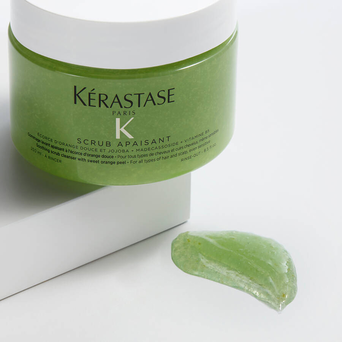  Kérastase Fusio Apaisant Soothing Scalp Scrub 