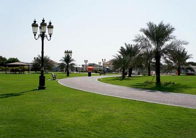 حديقة الجرف العائلية AL JURF FAMILY PARK