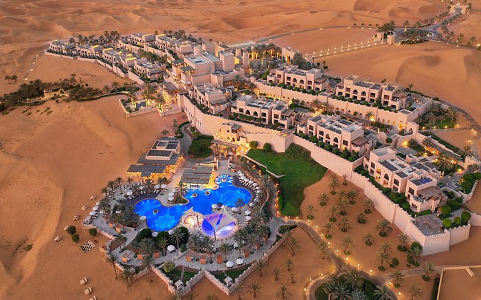 منتجع قصر السراب الصحراوي أنانتارا Qasr Al Sarab Desert Resort by Anantara 