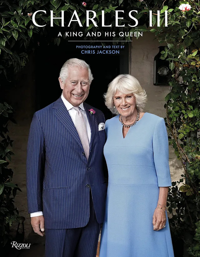 كتاب Charles III A King and His Queen (تشارلز الثالث الملك وملكته) لكريس جاكسون Chris Jackson