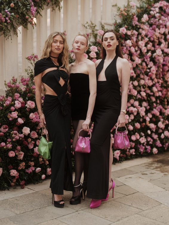 Emili Sindlev, Zizi Donohoe,Charli Howard