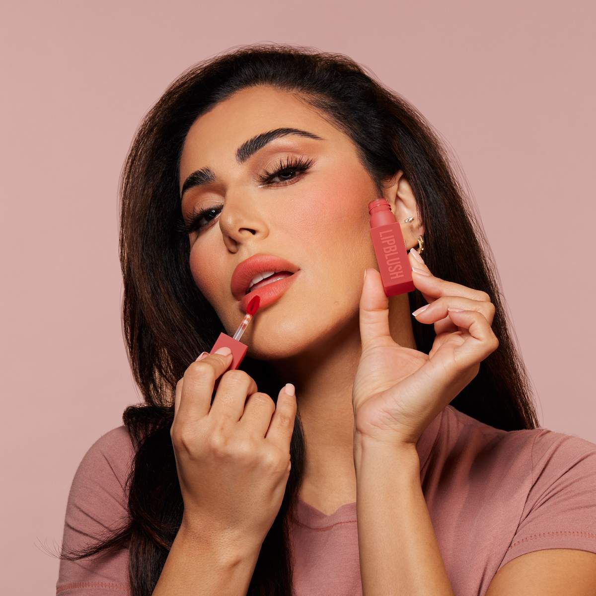 LIP BLUSH: ملوّن الشفاه والخدود الكريمي من Huda Beauty