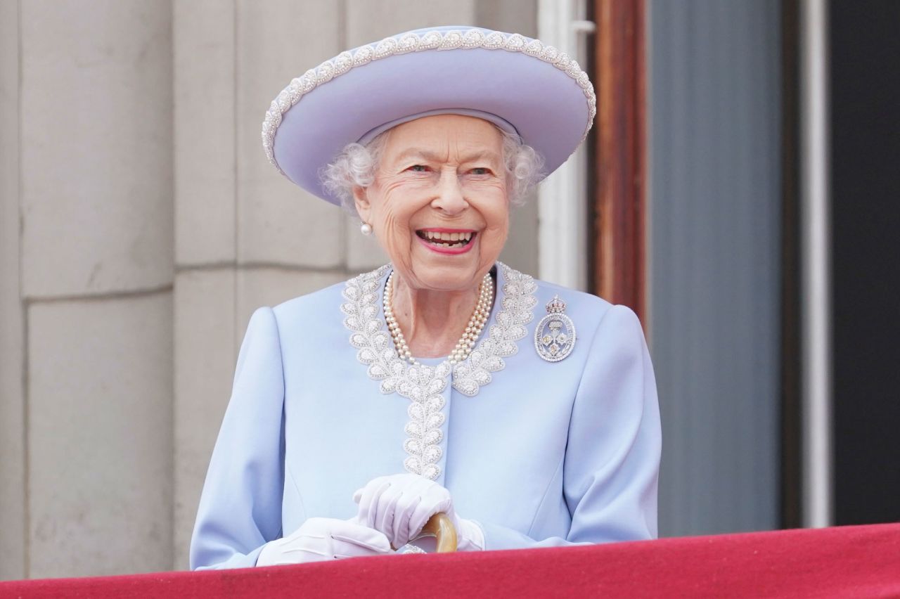 الملكة إليزابيث الثانية Queen Elizabeth II