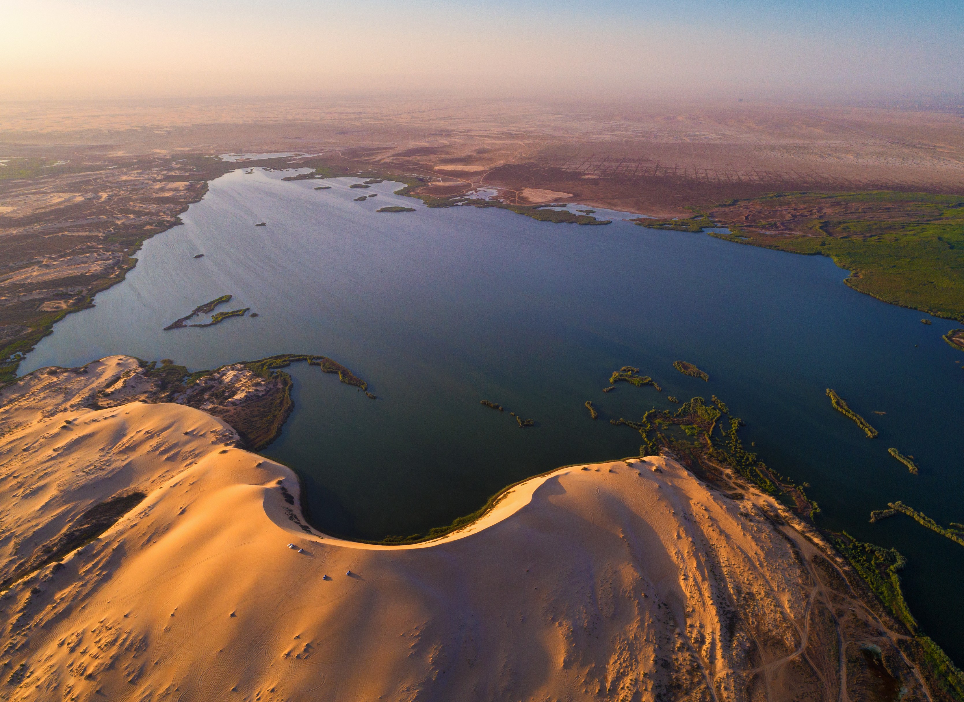 بحيرة الأصفر الفاتنة