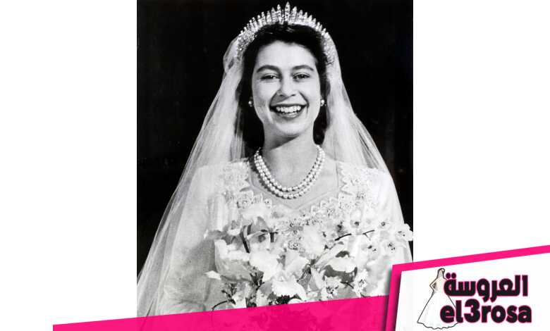 كسر تاج زفاف الملكة إليزابيث الثانية Queen Elizabeth II