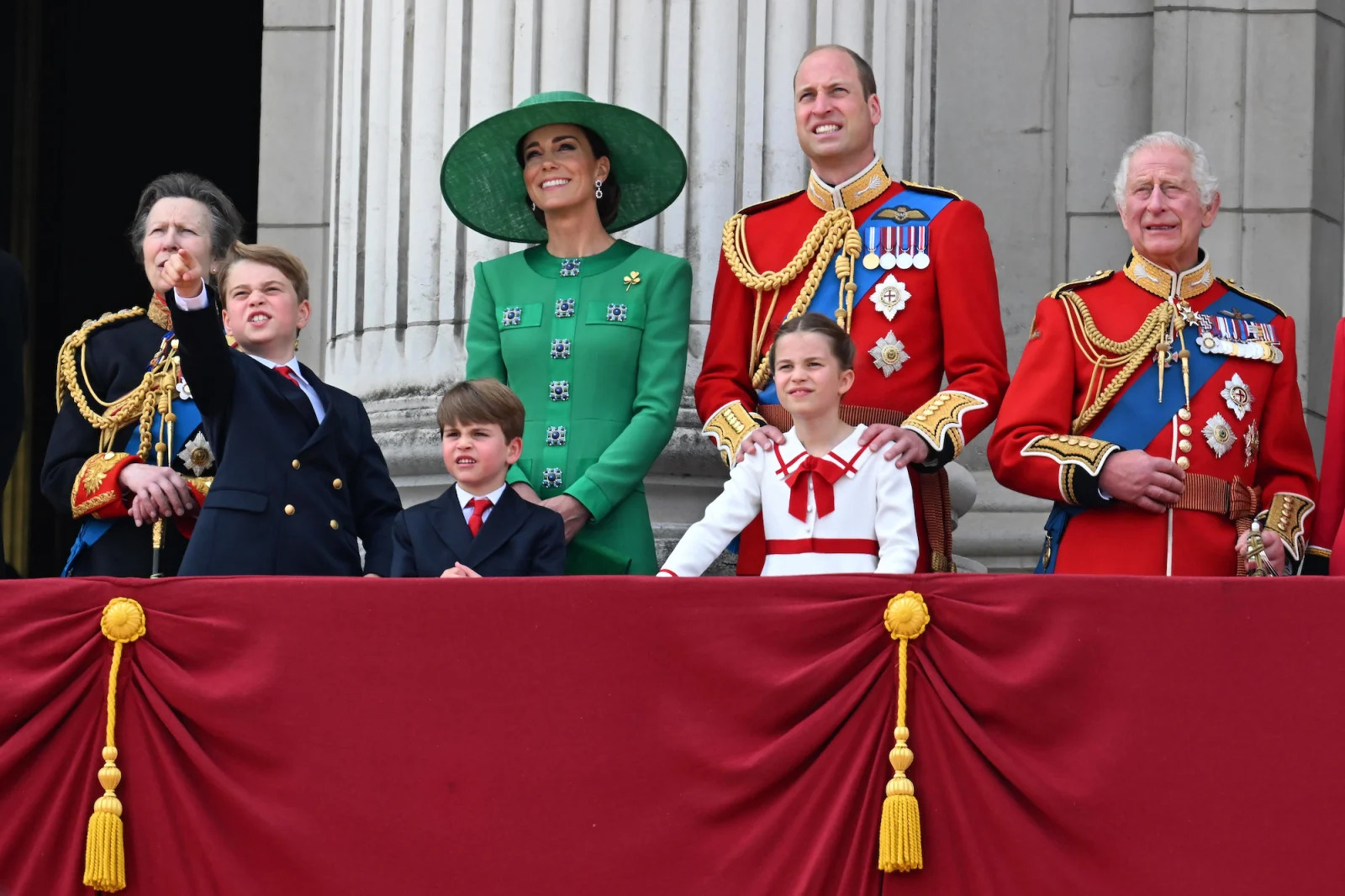 هؤلاء أبرز أفراد العائلة المالكة البريطانية الغائبين عن احتفالية Trooping the Colour