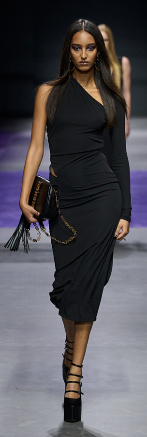  "فرساتشي" VERSACE