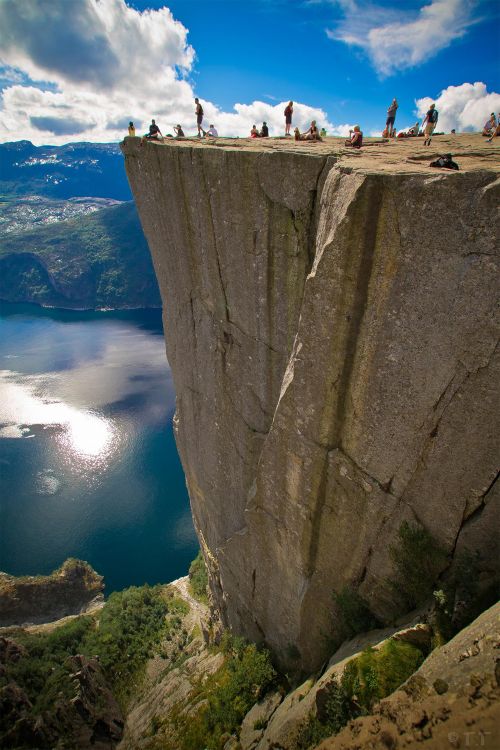 بريكستولين Preikestolen، النرويج