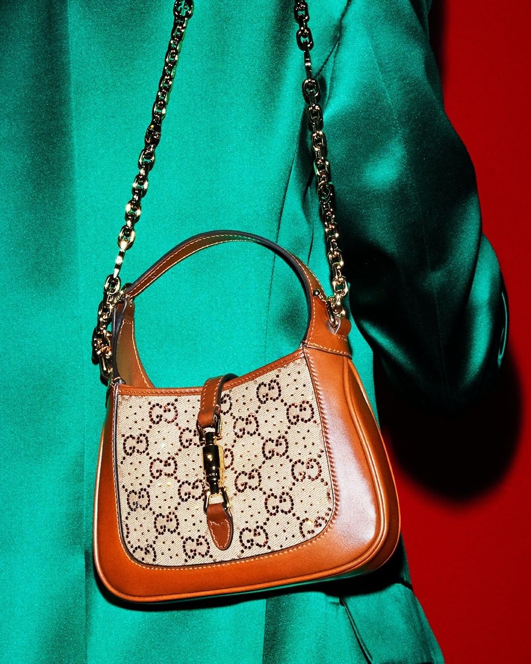 حقيبة Gucci Jackie 1961 تيمناً بجاكي كينيدي