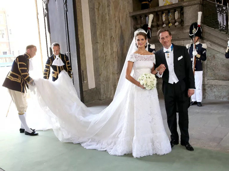 فستان زفاف الأميرة مادلين Princess Madeleine
