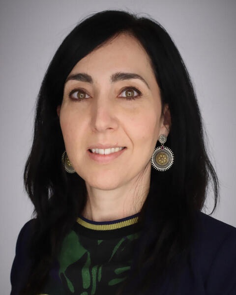 الدكتورة فيرونيكا رودريجز-برافو عالمة الأحياء والخلايا السرطانية من مايو كلينك