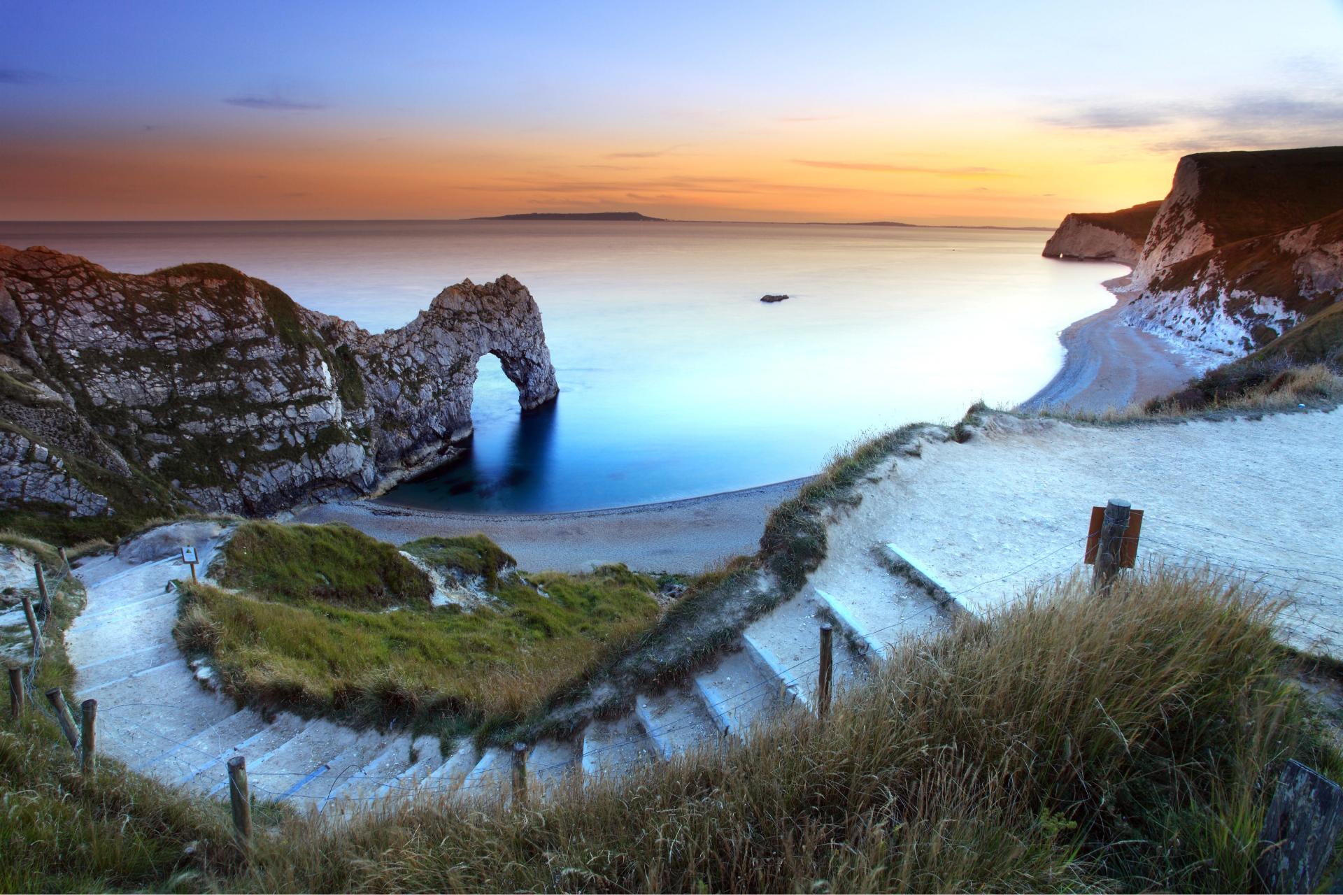 باب دوردل Durdle Door، إنجلترا