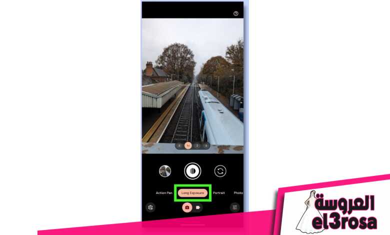 لقطة شاشة توضح خطوات التقاط صور ذات تعريض ضوئي طويل على هاتف Google Pixel - حدد تعريض ضوئي طويل في الكاميرا
