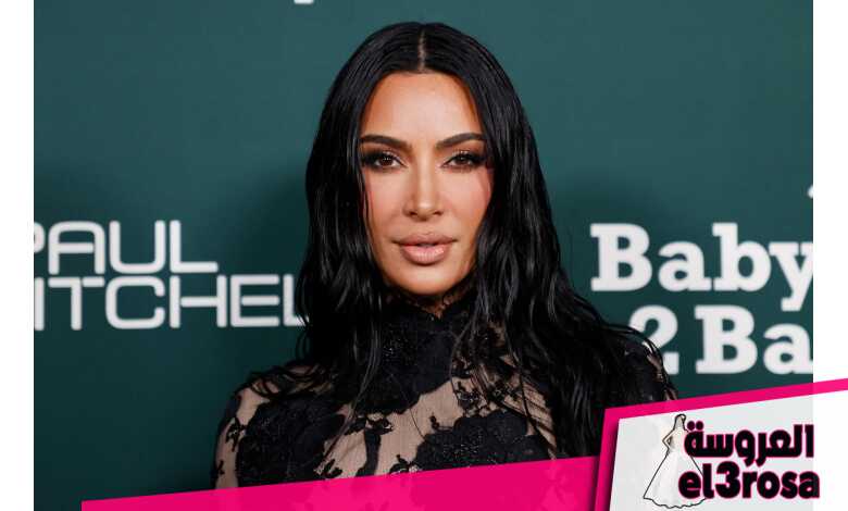 إطلالة Kim Kardashian برسمات المكياج البرونزي اللماع