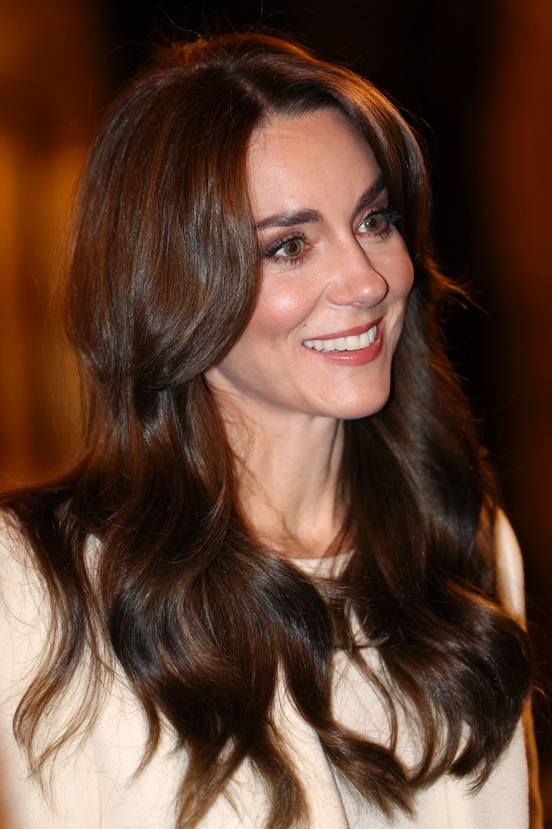 1 رئيسية الوان صبغات الشعر البني الداكن بأسلوب kate Middleton