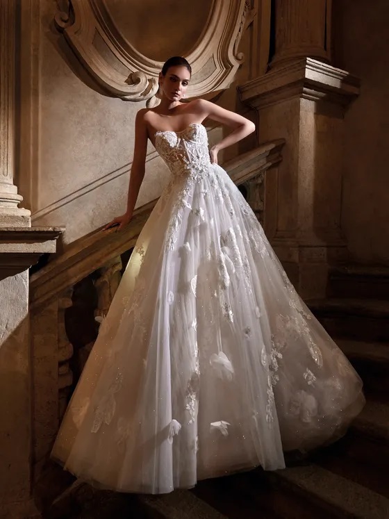 فساتين زفاف a line@pronovias