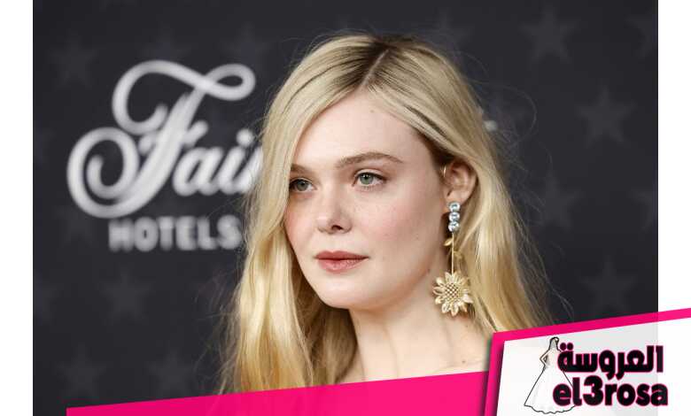 إطلالة Elle Fanning بمكياج طبيعي ومشرق عام 2023