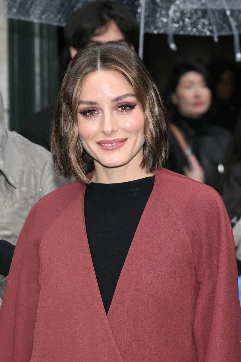 1 رئيسية صيحة المكياج البنفسجي بأسلوب Olivia Palermo