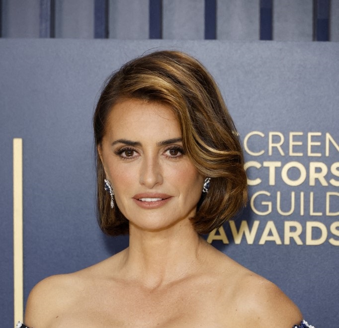 تسريحات شعر كاريه وقصيرة بأسلوب Penelope Cruz