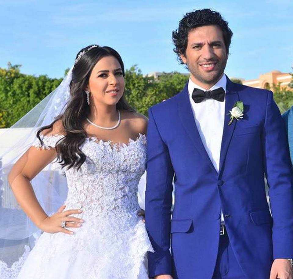ايمي سمير غانم وحسن الرداد في يوم زفافهما