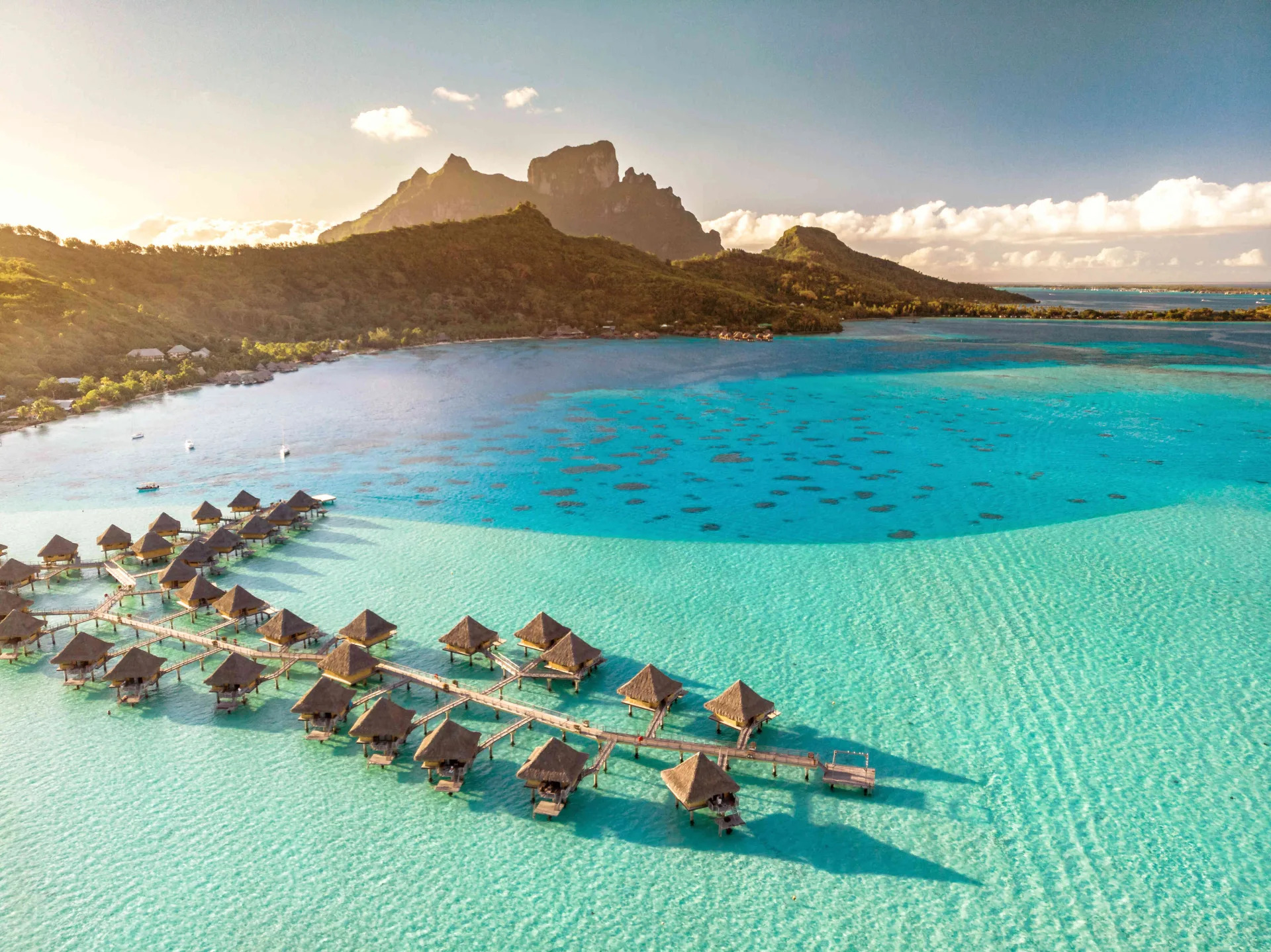 جزيرة بورا بورا Bora Bora