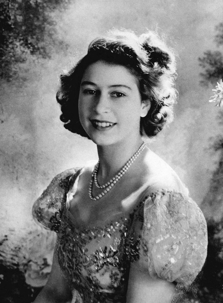  Queen Elizabeth II 