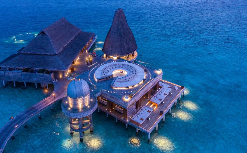 فيلات أنانتارا كيهافا جزر المالديف Anantara Kihavah Maldives Villas – با أتول Baa Atoll