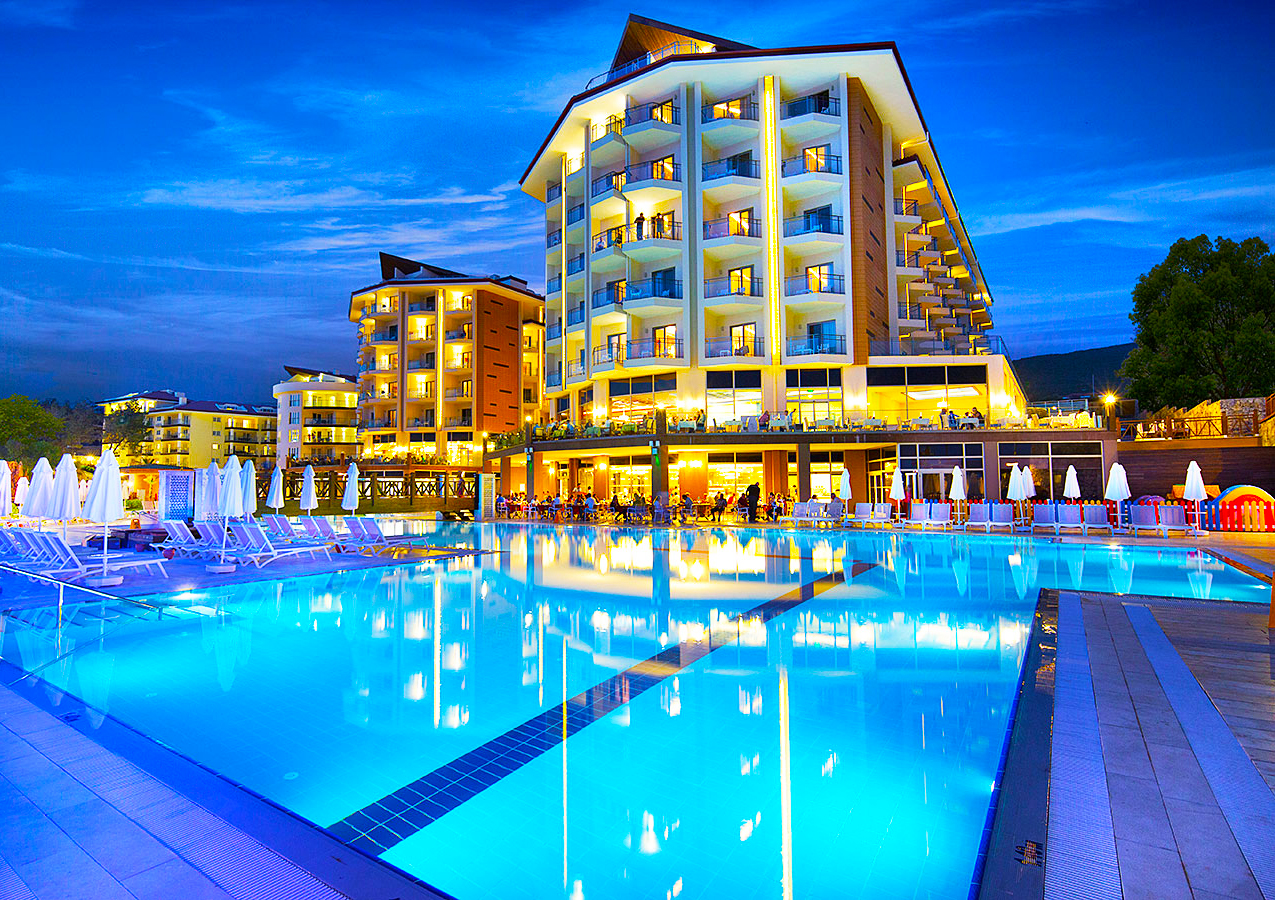 رمادا ريزورتكوساداسيآند غولفRamada Resort Kusadasi& Golf