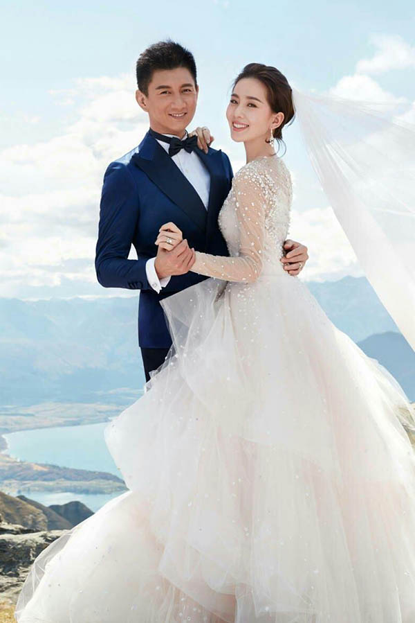 نيكي وو Nicky Wu (54) وليو شي شي Liu Shi Shi (37)