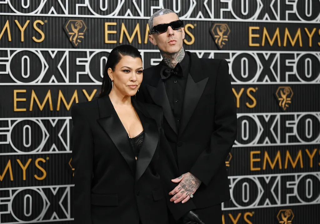 كورتني كارداشيان Kourtney Kardashian وترافيس باركر Travis Barker