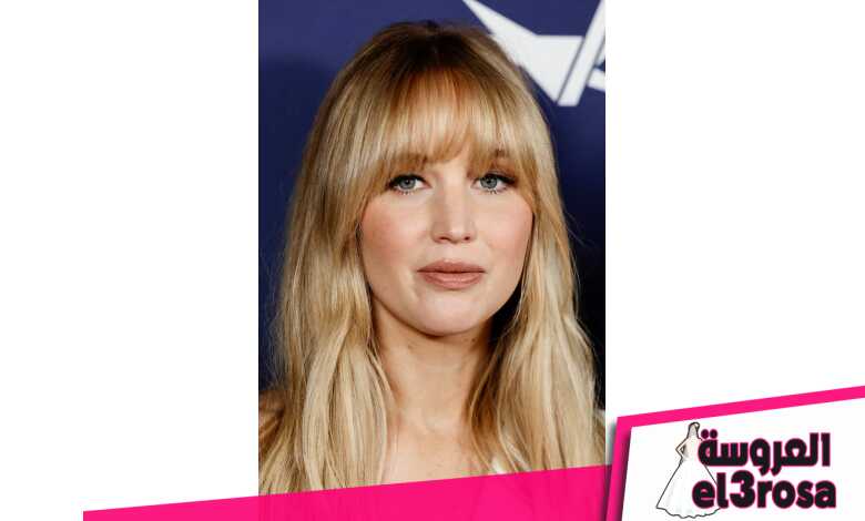 إطلالة Jennifer Lawrence برسمات المكياج البني الناعم